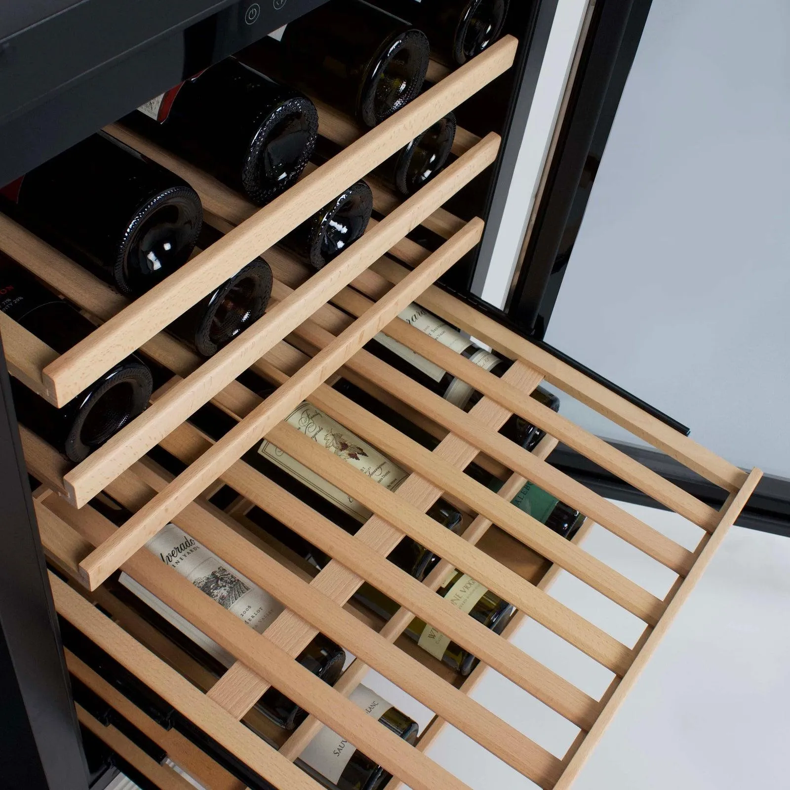 Avanti WCD52SZ3S 51 Bottle Designer Series Wine Cooler