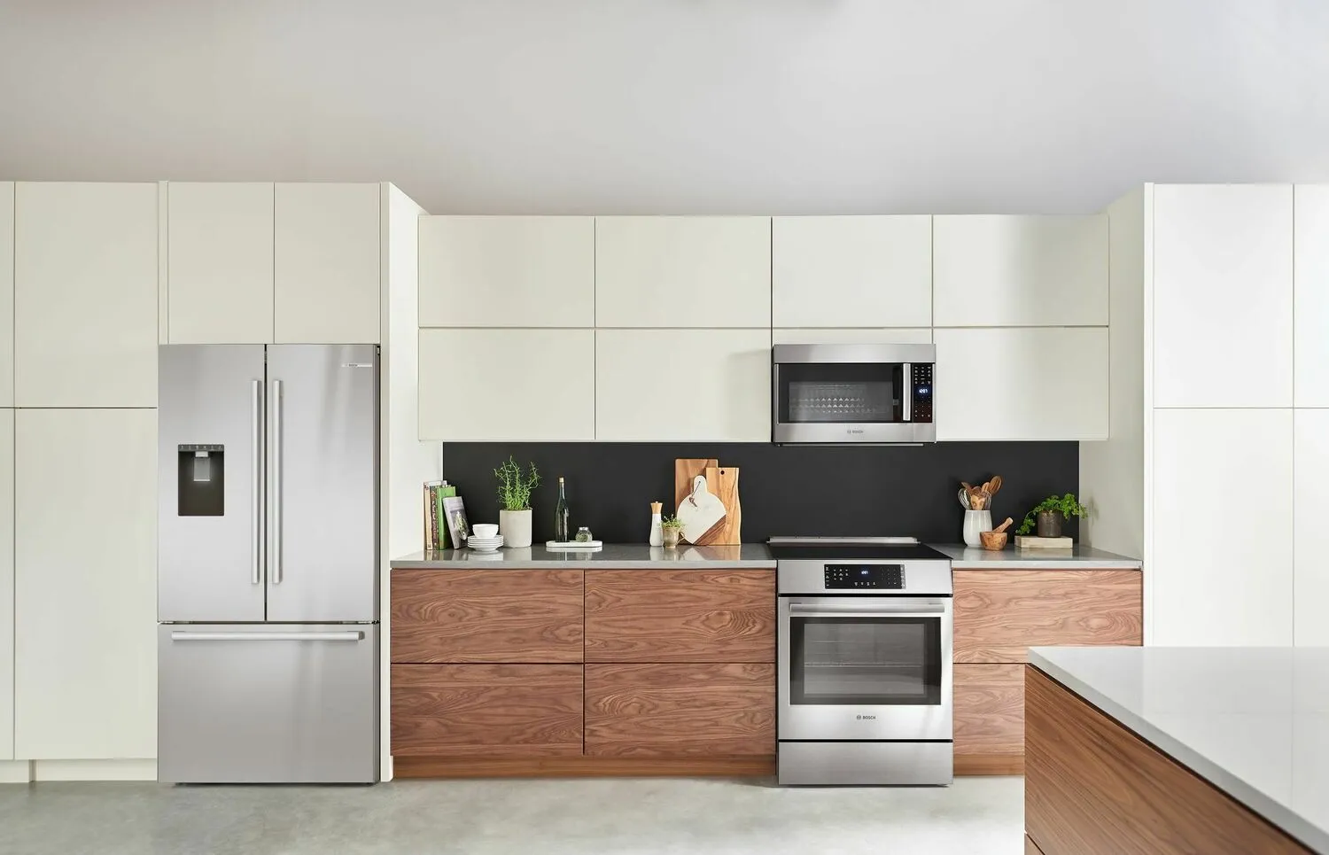 Bosch B36CD50SNS 500 Series French Door Bottom Mount Refrigerator 36'' Easy Clean Stainless Steel B36Cd50Sns