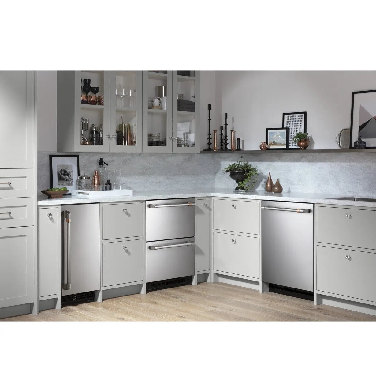 Cafe CIP75S1 Caf Ice Maker Door Kit