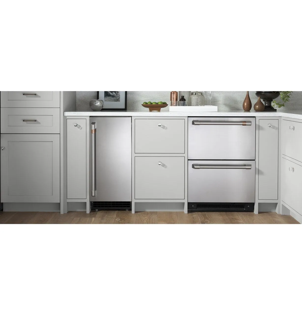 Cafe CIP75S1 Caf Ice Maker Door Kit