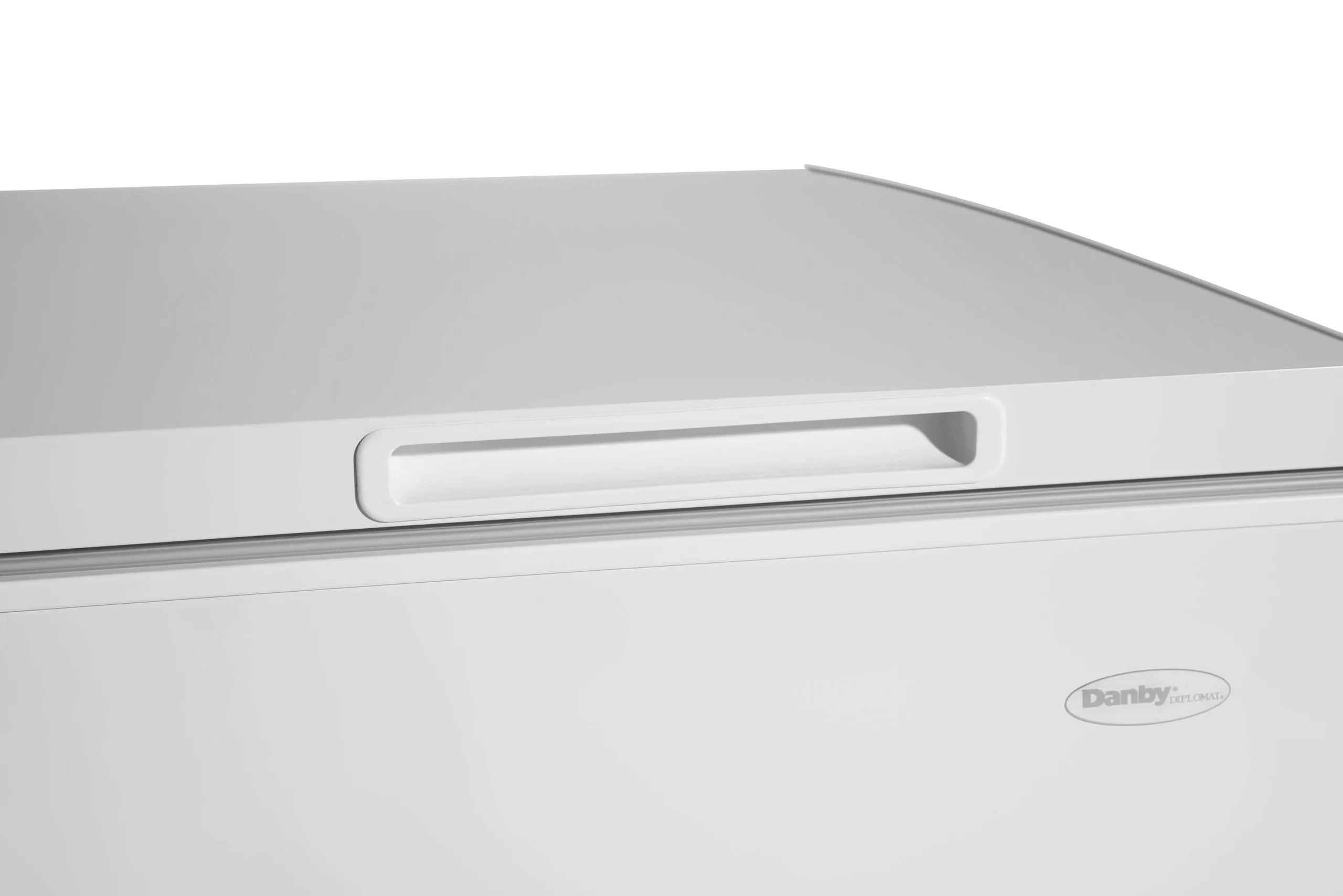 Danby DCF035A6WM Danby 3.5 Cu. Ft. Square Model Chest Freezer Doe