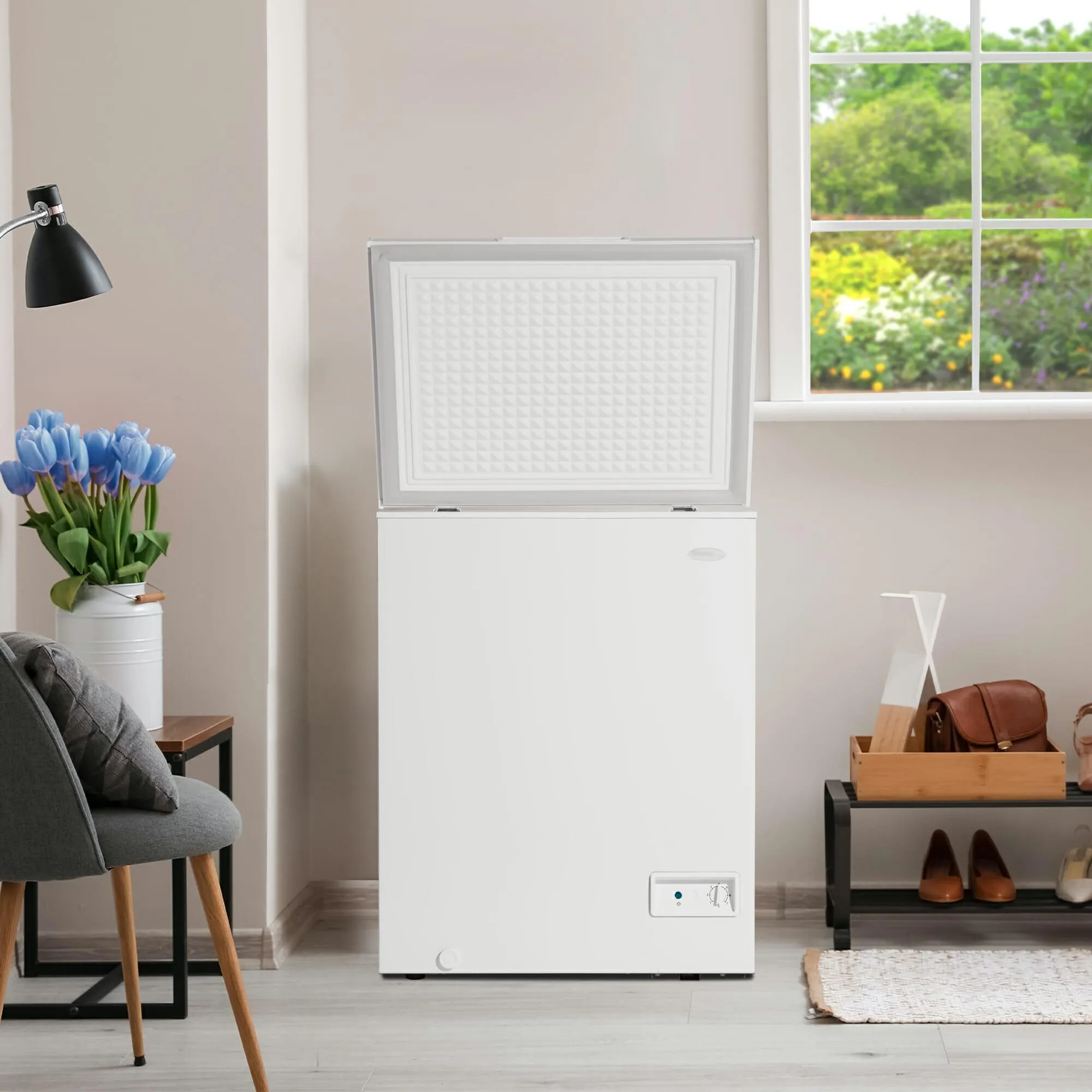 Danby DCF050A6WM Danby 5.0 Cu. Ft. Square Model Chest Freezer Doe