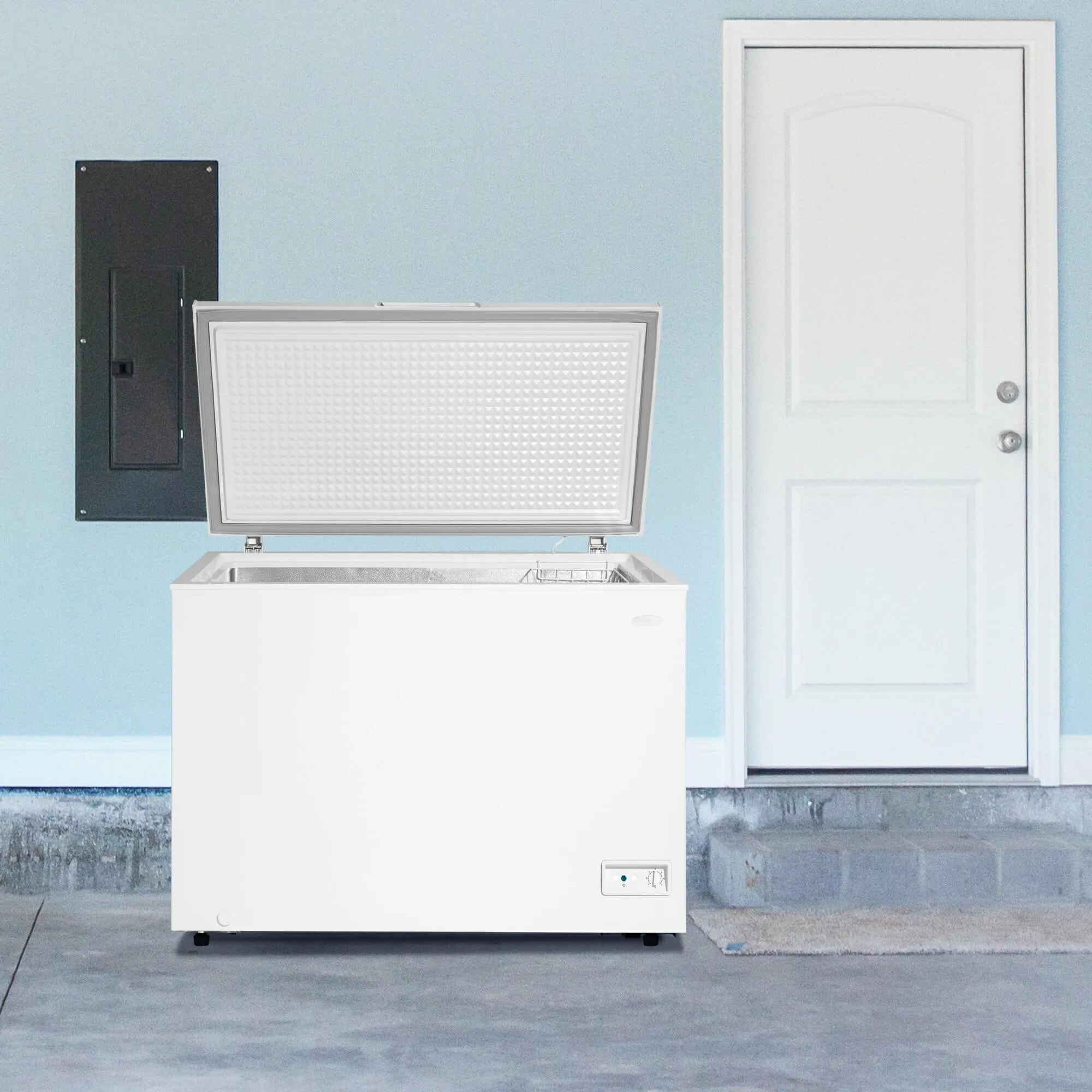 Danby DCF100A6WM Danby 10.0 Cu. Ft. Square Model Chest Freezer Doe