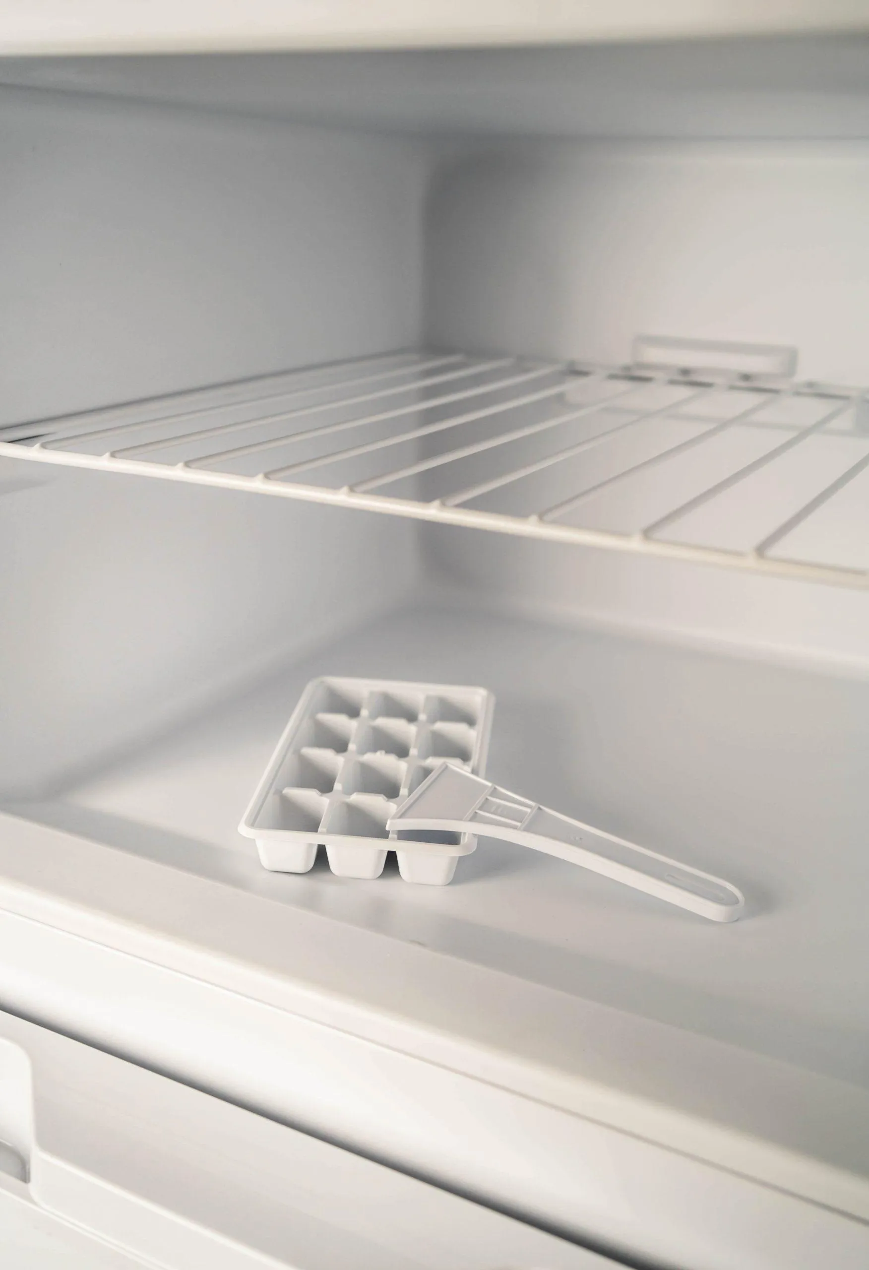 Danby DPF074V1WDB6 Danby 7.4 Cu Ft Top Mount Refrigerator