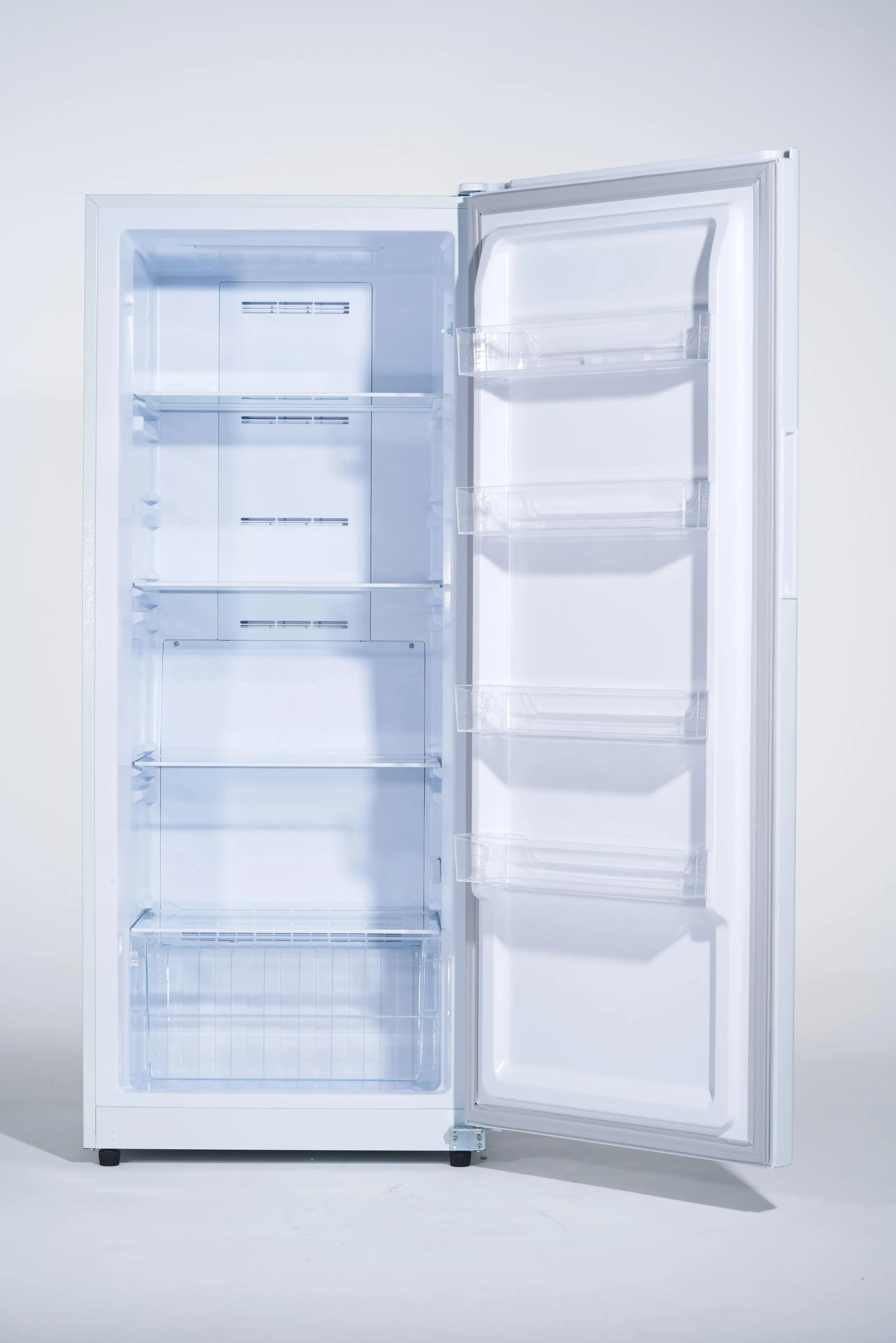 Danby DUF140A1WDB Danby 14.0 Cu. Ft .Frost Free Convertible Upright Freezer