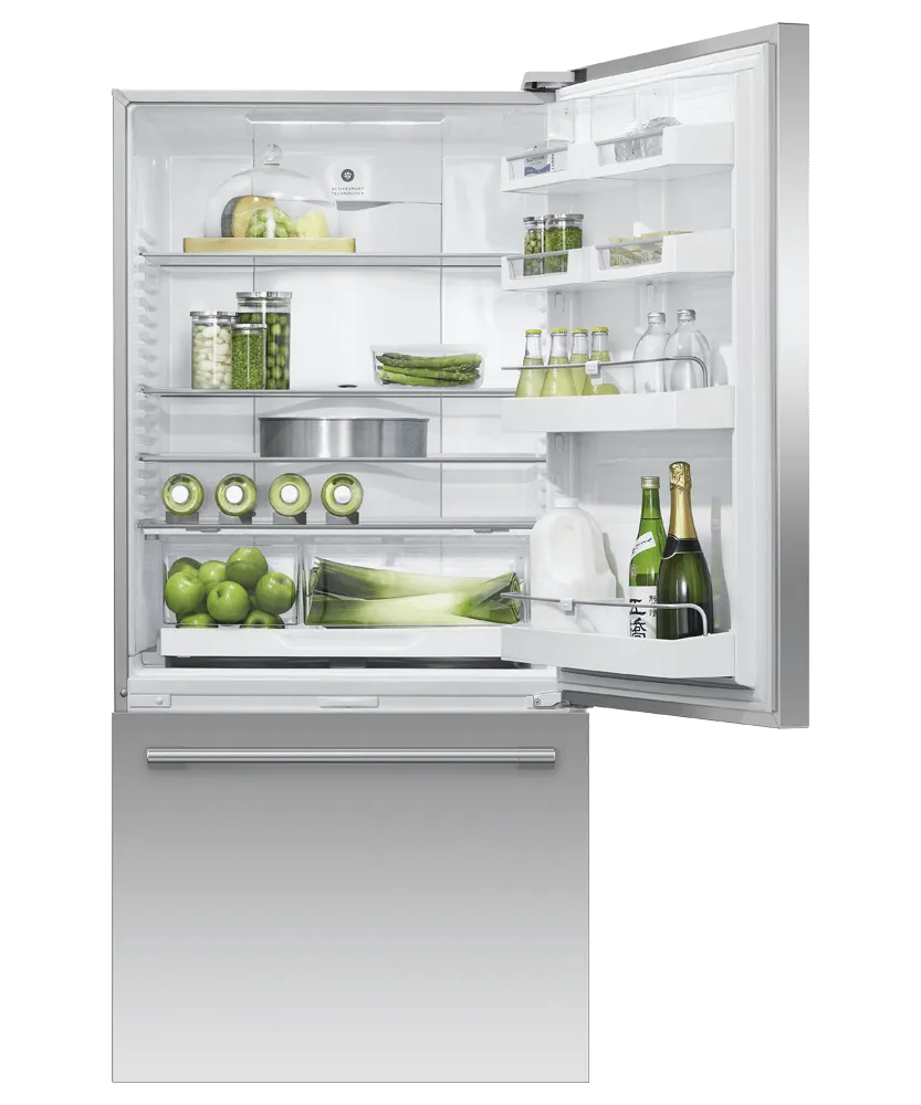 Fisher & Paykel RF170WRHUX1 Freestanding Refrigerator Freezer. 32. 17.1 Cu Ft. Ice & Water