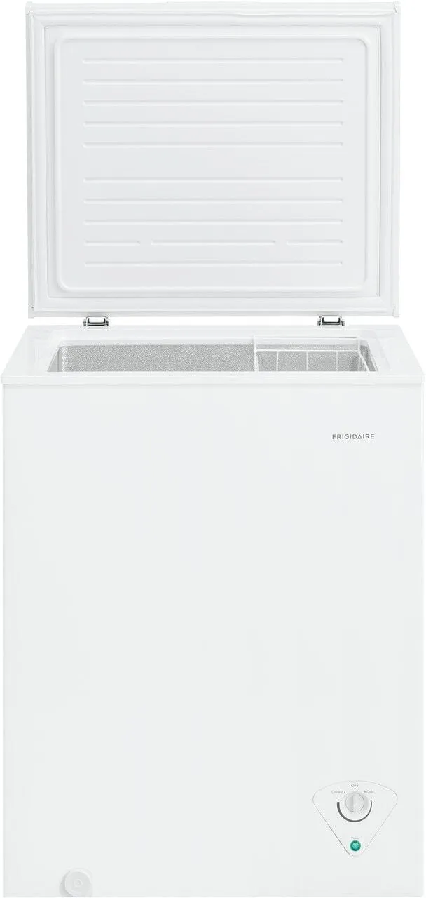 Frigidaire FFCS0522AW Frigidaire 5 Cu. Ft. Chest Freezer
