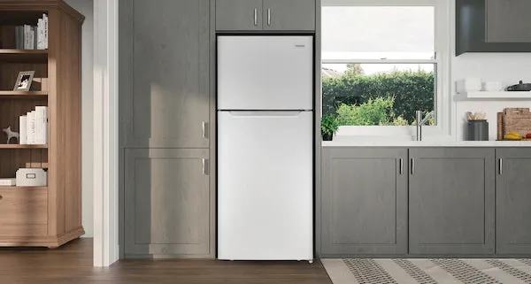 Frigidaire FFHT1822UW Frigidaire 17.6 Cu. Ft. Top Freezer Refrigerator