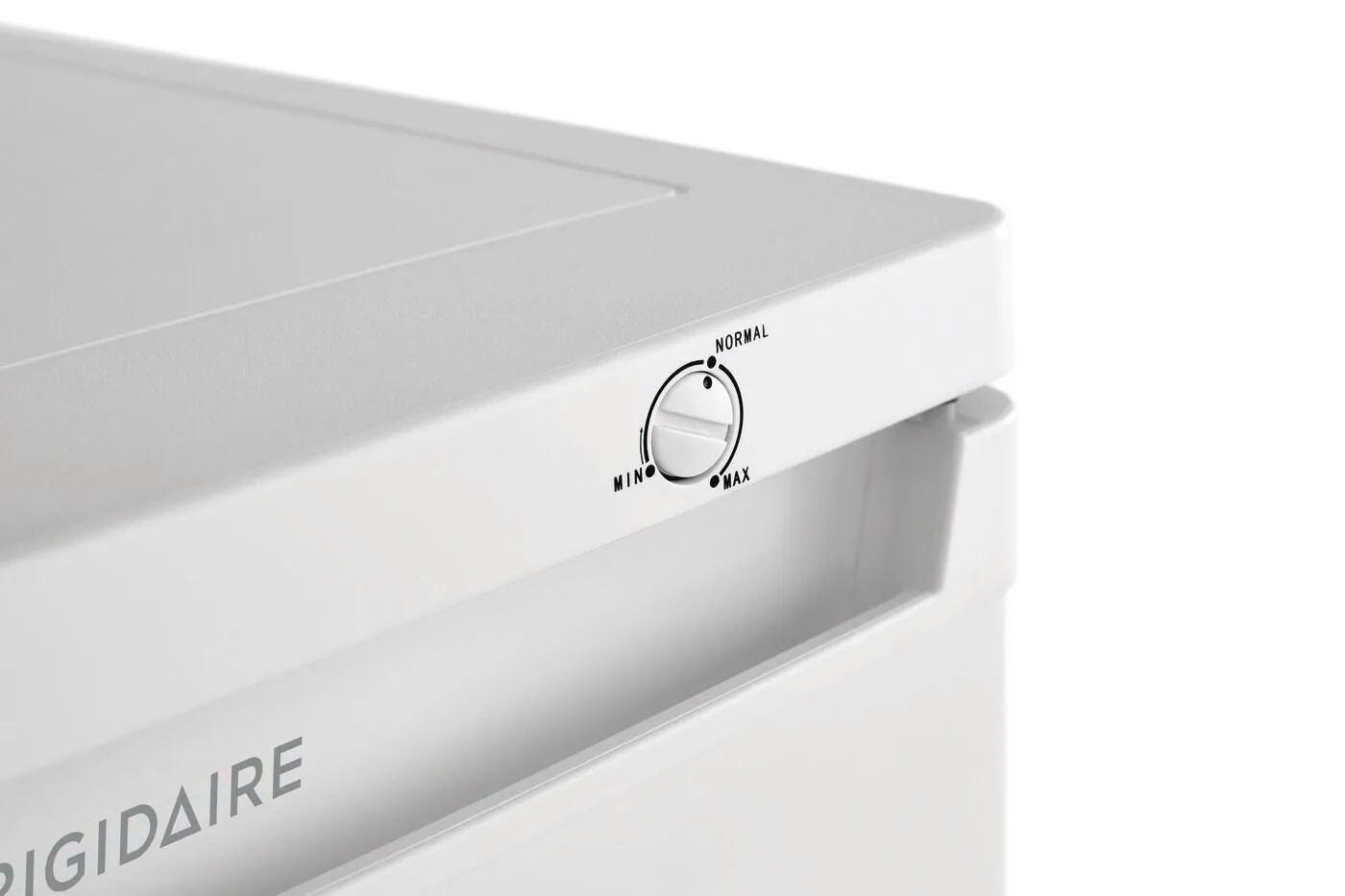 Frigidaire FFUM0623AW Frigidaire 6 Cu. Ft. Upright Freezer