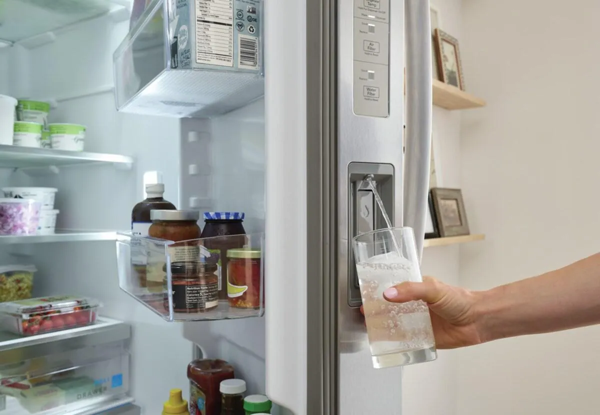 Frigidaire GRSN2620AF Frigidaire Gallery 26 Cu. Ft. 36 Standard Depth Side By Side Refrigerator