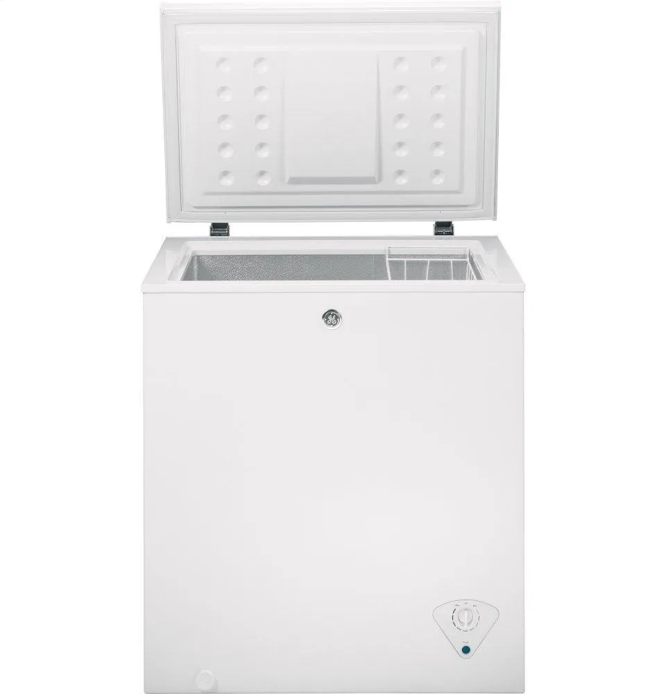 Ge Appliances FCM5STWW Ge 5.0 Cu. Ft. Manual Defrost Chest Freezer