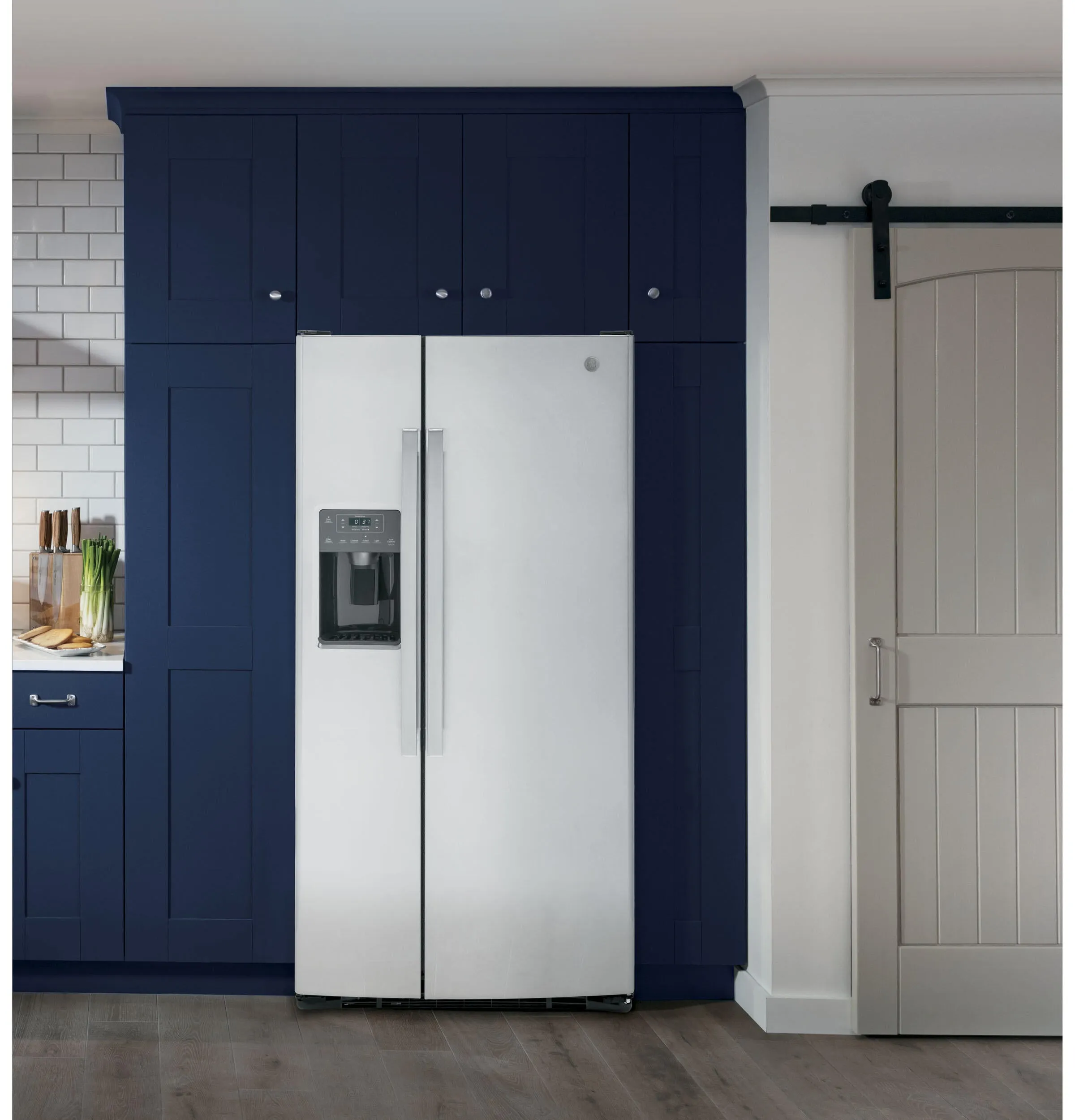 Ge Appliances GSS23GYPFS Ge 23.0 Cu. Ft. Side-By-Side Refrigerator