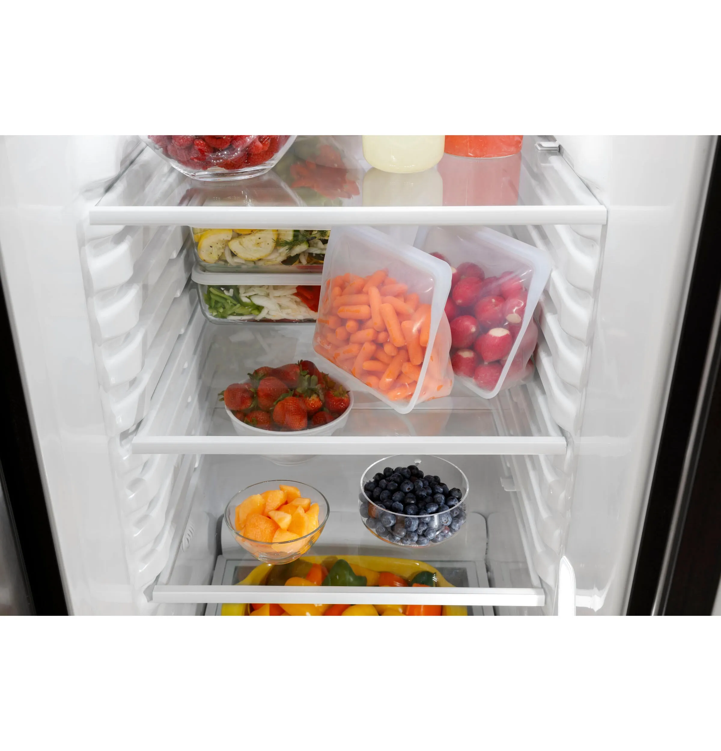Ge Appliances GSS25GGPWW Ge 25.3 Cu. Ft. Side-By-Side Refrigerator