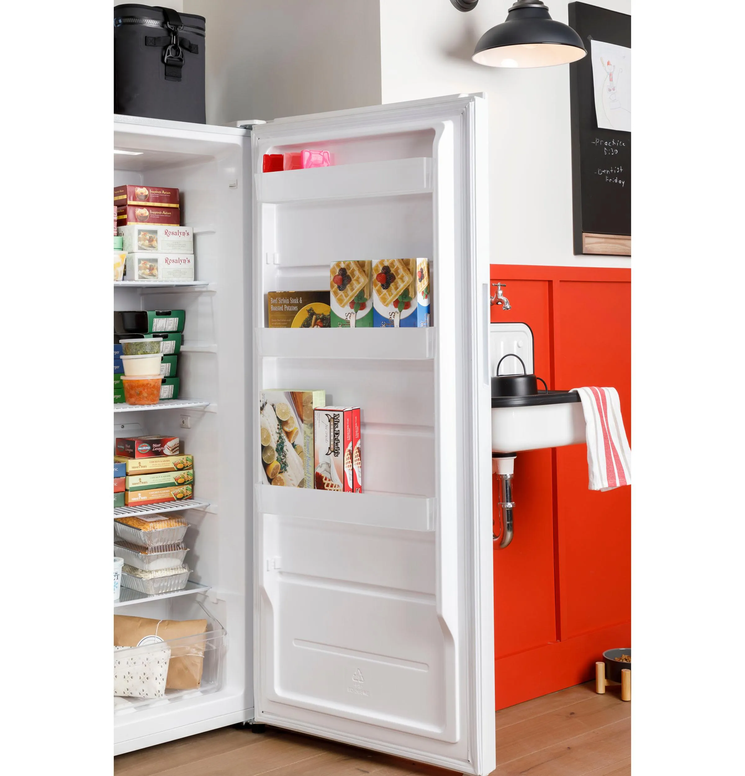 Hotpoint HUF13STRWW Hotpoint 13 Cu. Ft. Frost-Free Upright Freezer