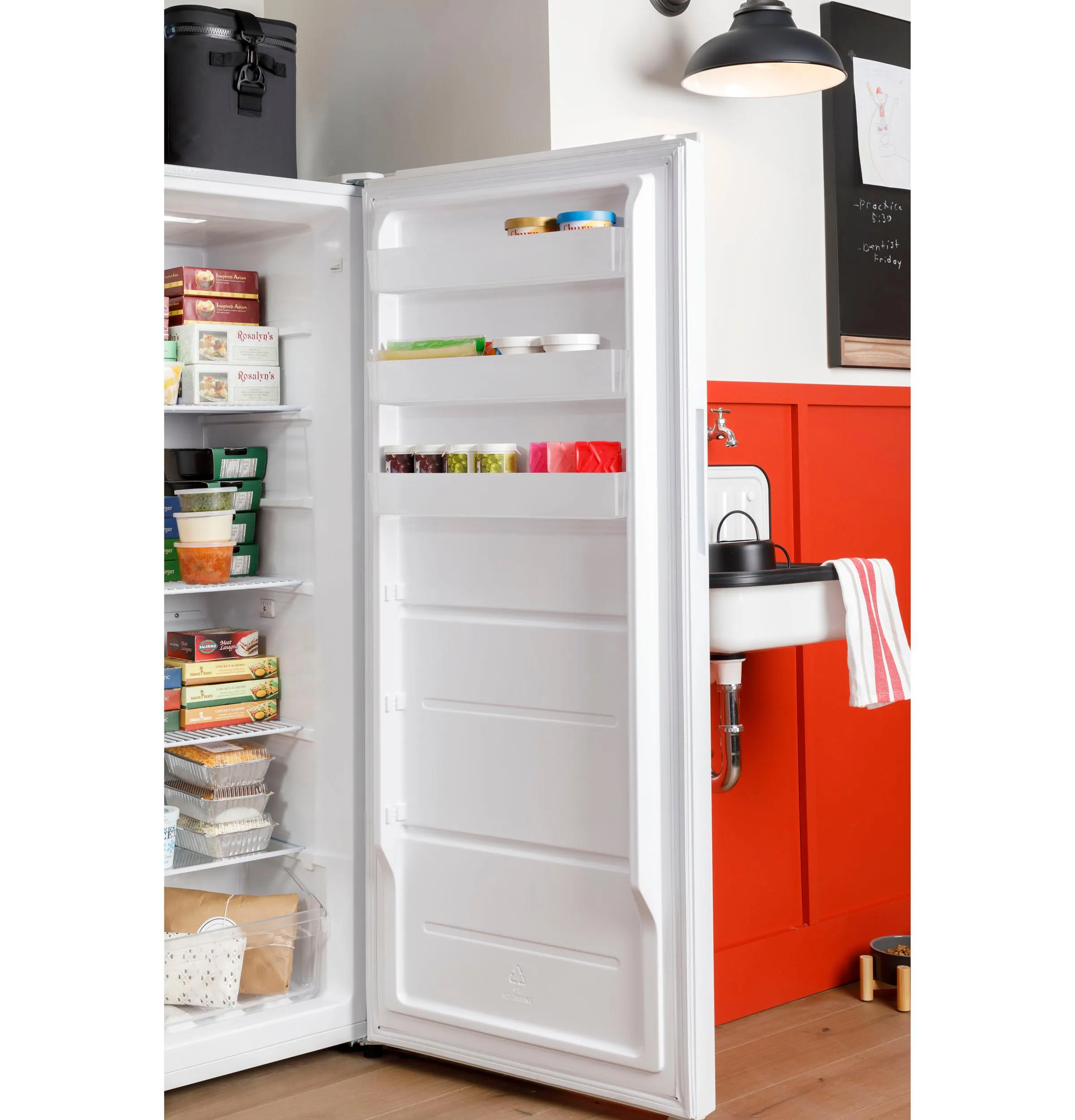 Hotpoint HUF13STRWW Hotpoint 13 Cu. Ft. Frost-Free Upright Freezer