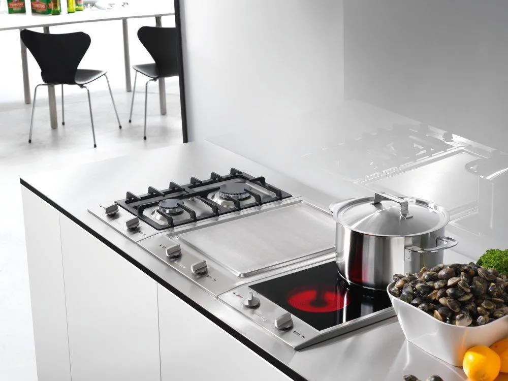 Miele CS1112E240VSTAINLESSSTEEL Cs 1112 E 240V - Combisets With Two Electric Cooking Zones