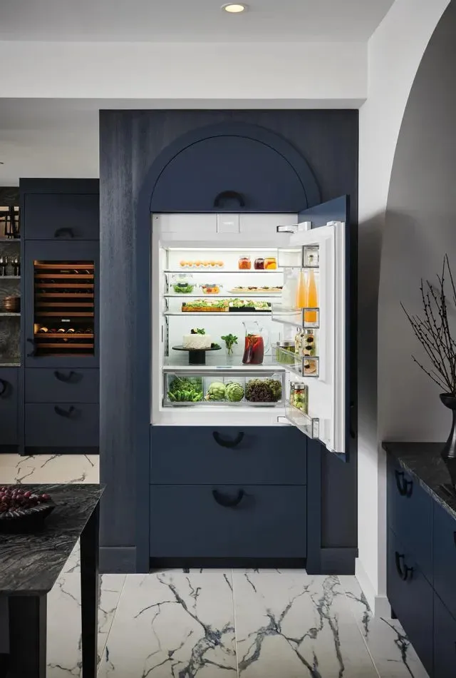 Sub-Zero DET3650CIIDL 36 Designer Over-And-Under Refrigerator/Freezer With Ice Maker And Internal Dispenser - Panel Ready