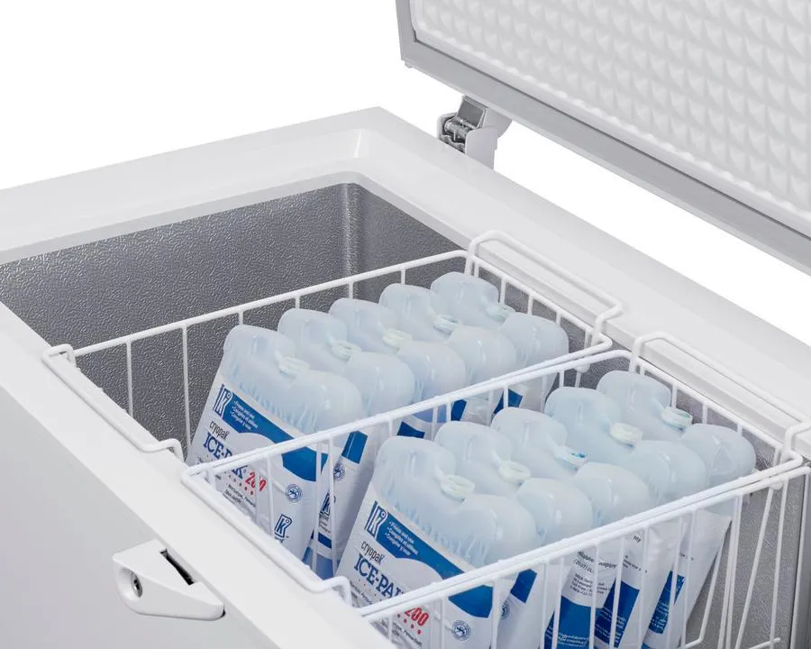 Summit VT73 6.7 Cu.Ft. Chest Freezer. -30 C